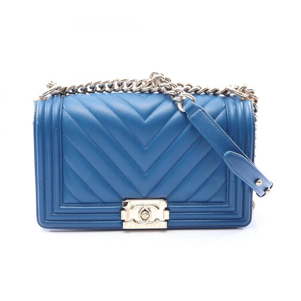 Chanel Boy Chevron V-stitch Shoulder Bag/Handbag, Lambskin Leather, Women's, ...